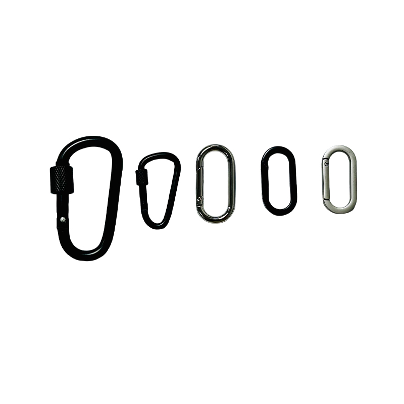 How can the bag accessory carabiner achieve the dual guarantee of quick connection and high security in outdoor equipment?